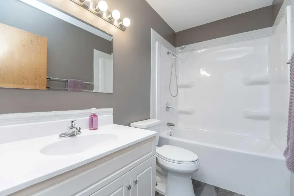 4106 38 Street Red Deer AB T4N 0W9