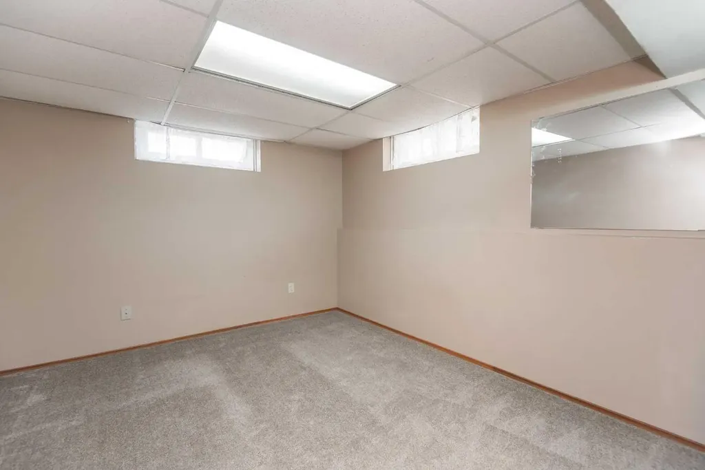 4106 38 Street Red Deer AB T4N 0W9