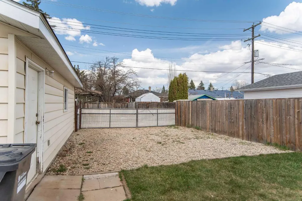 4106 38 Street Red Deer AB T4N 0W9