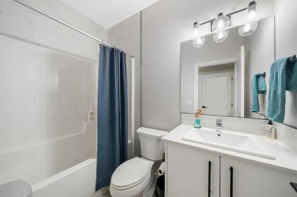 132 Carringsby Avenue NW Calgary AB t3p1s1