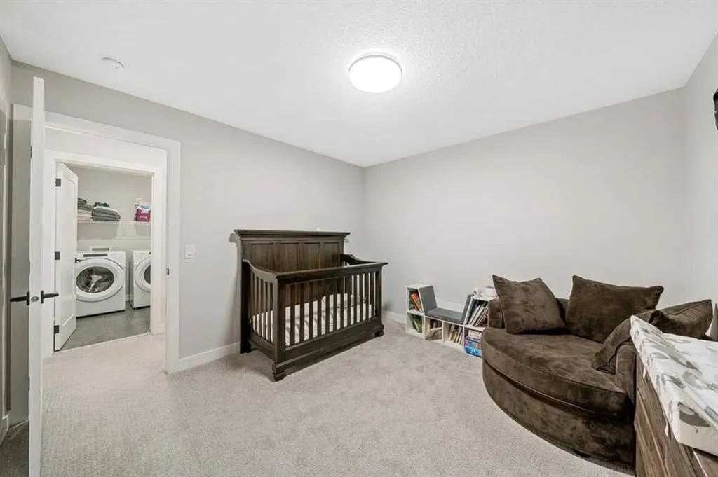 132 Carringsby Avenue NW Calgary AB t3p1s1
