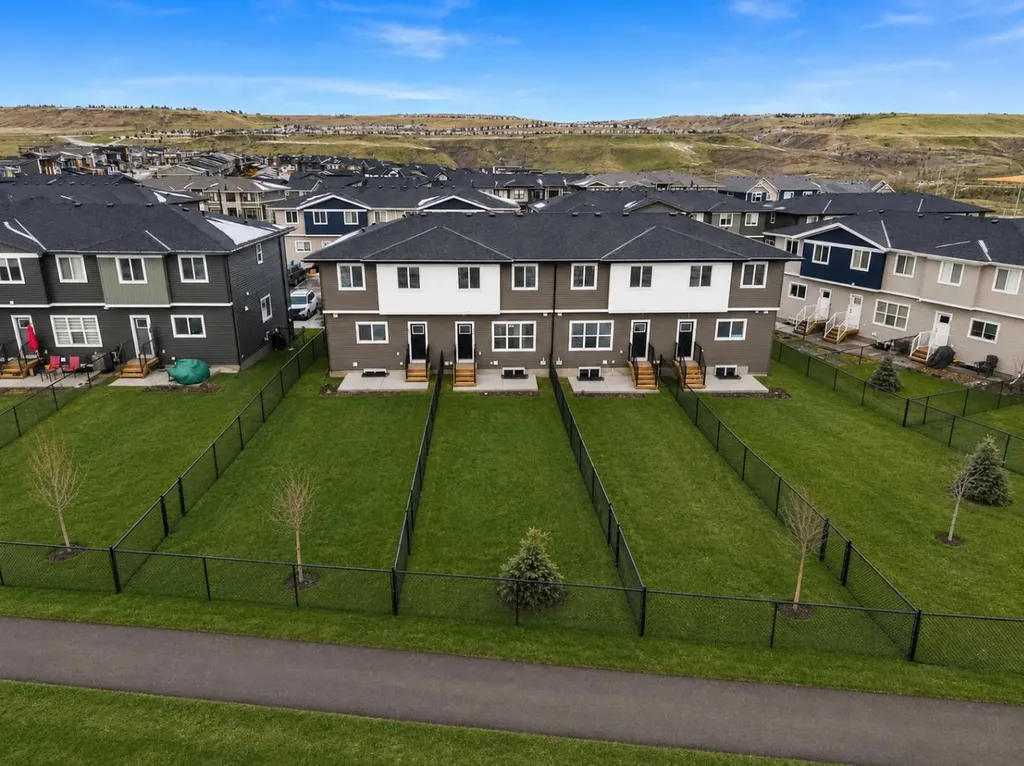 525 River Heights Drive Cochrane AB T4C 3E3