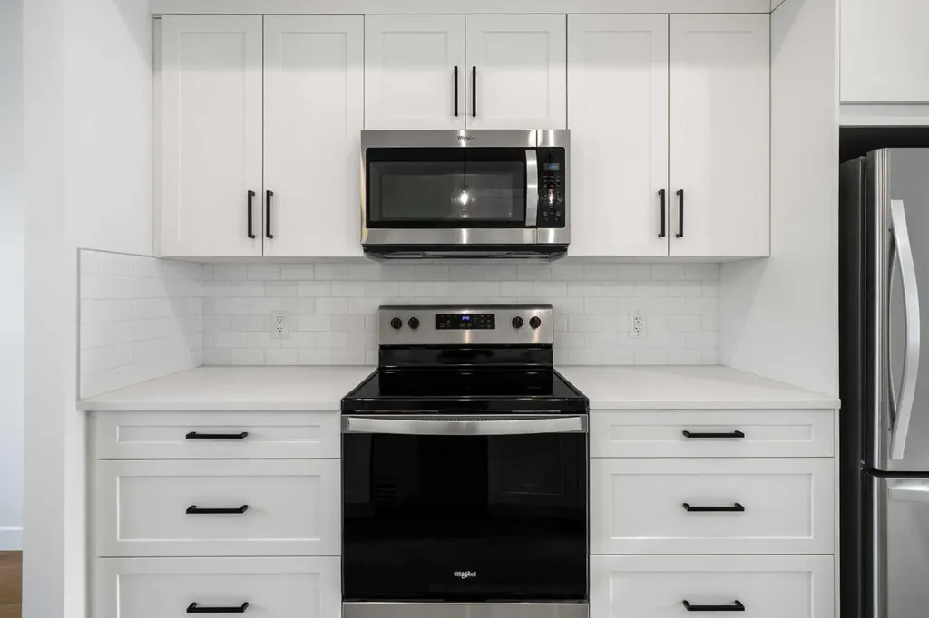 525 River Heights Drive Cochrane AB T4C 3E3