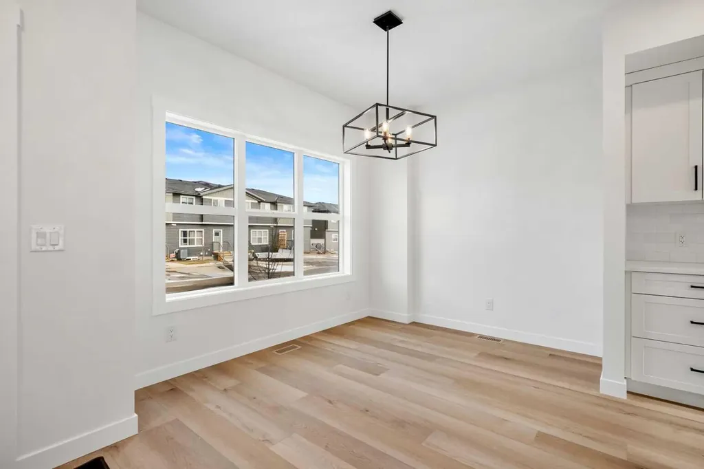 525 River Heights Drive Cochrane AB T4C 3E3