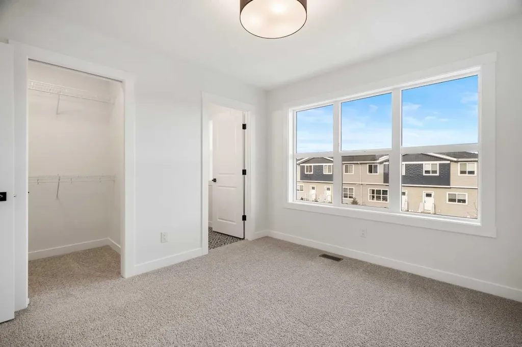 525 River Heights Drive Cochrane AB T4C 3E3