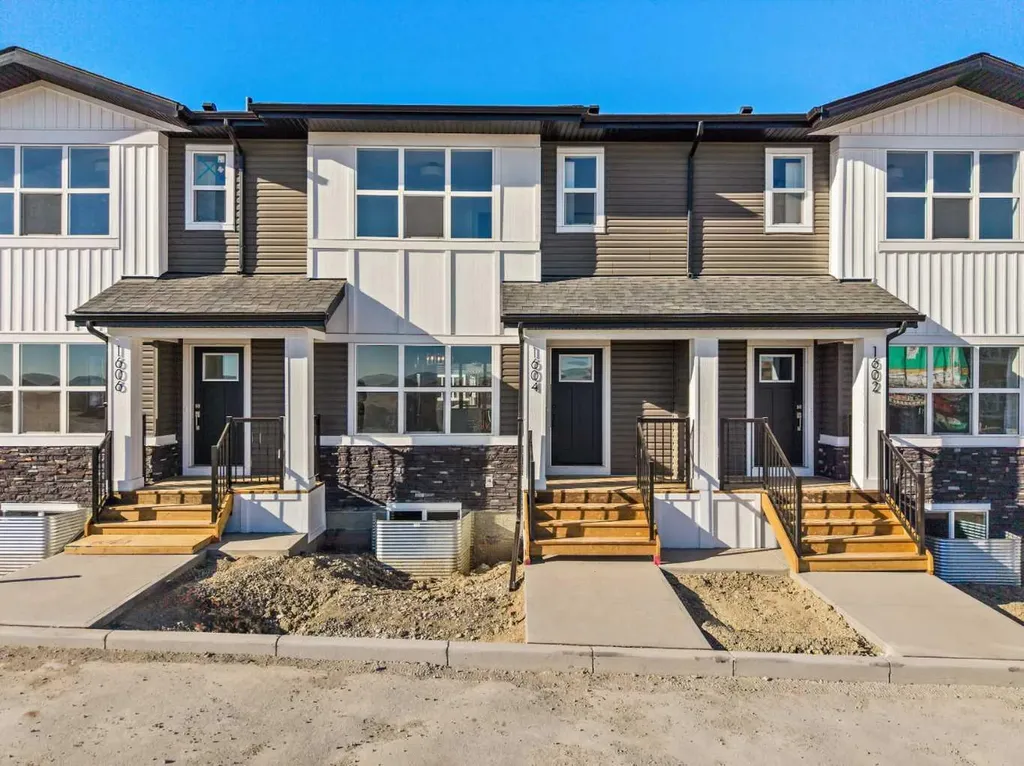 525 River Heights Drive Cochrane AB T4C 3E3