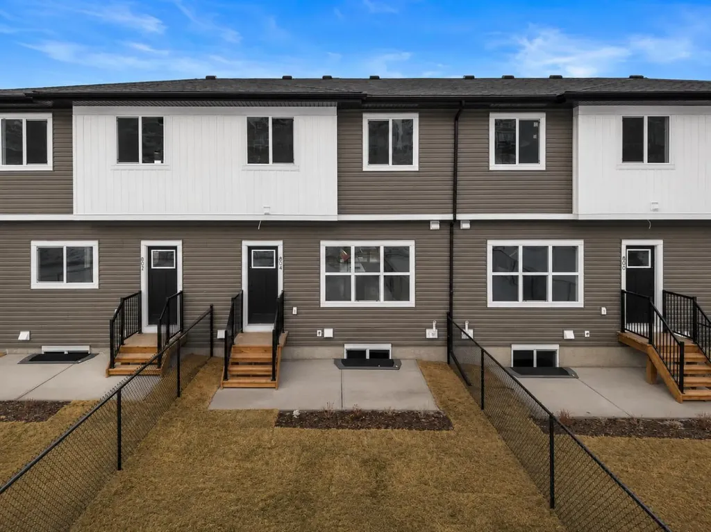 525 River Heights Drive Cochrane AB T4C 3E3