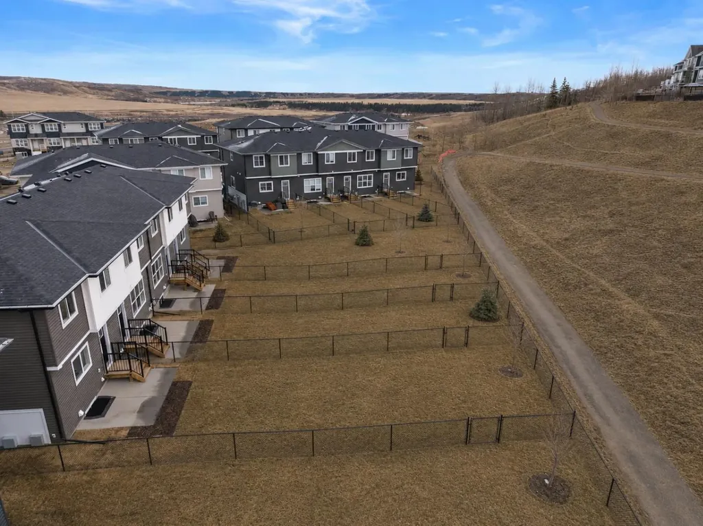 525 River Heights Drive Cochrane AB T4C 3E3
