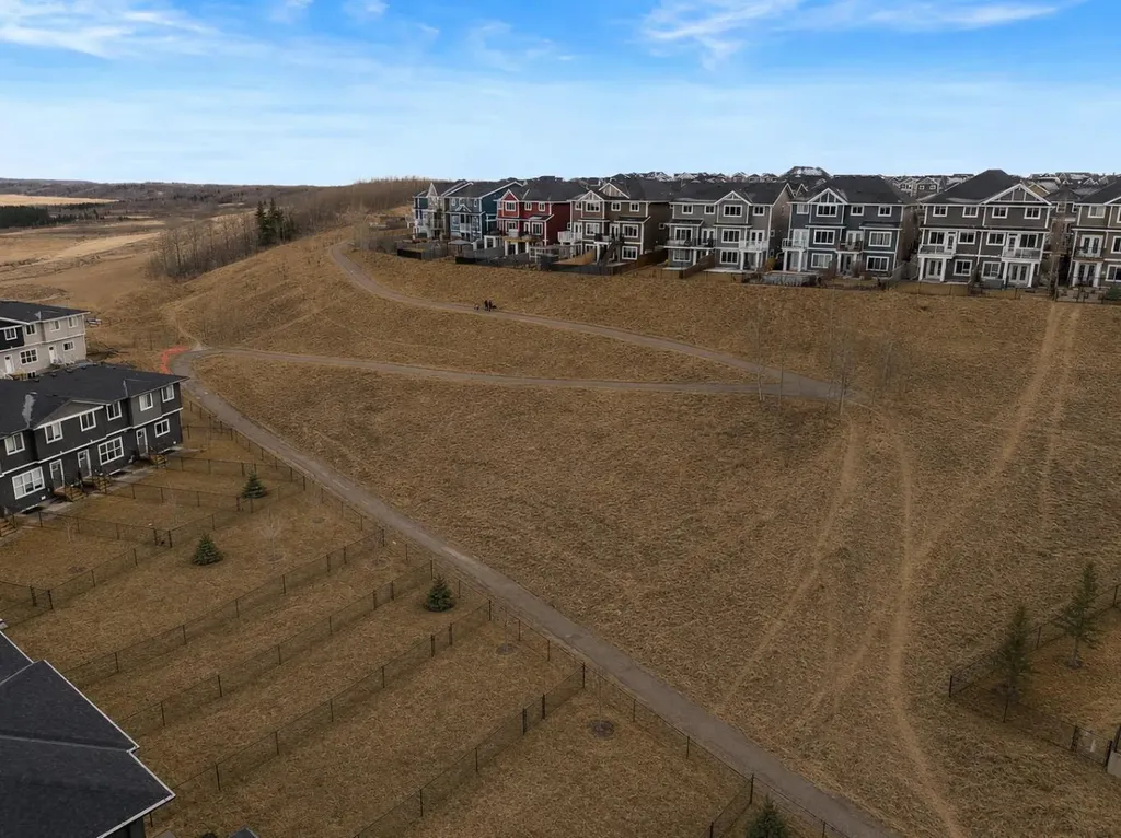 525 River Heights Drive Cochrane AB T4C 3E3