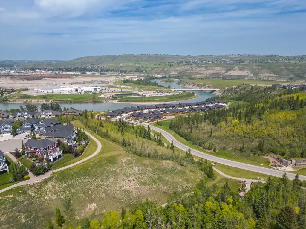 525 River Heights Drive Cochrane AB T4C 3E3
