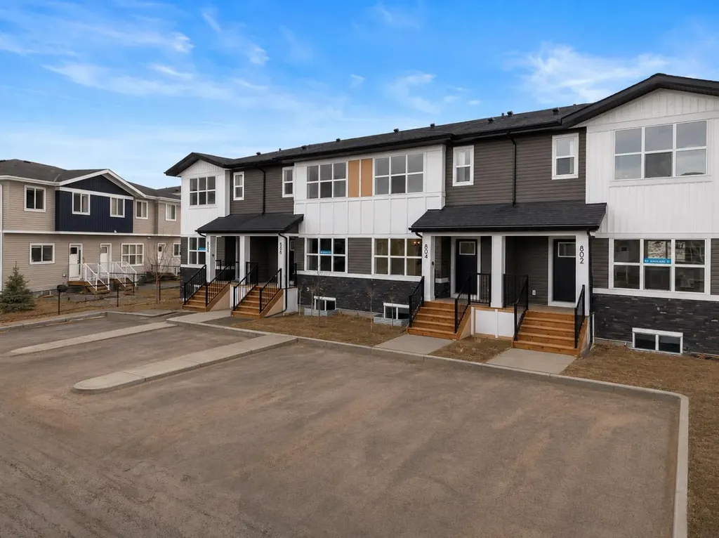 525 River Heights Drive Cochrane AB T4C 3E3