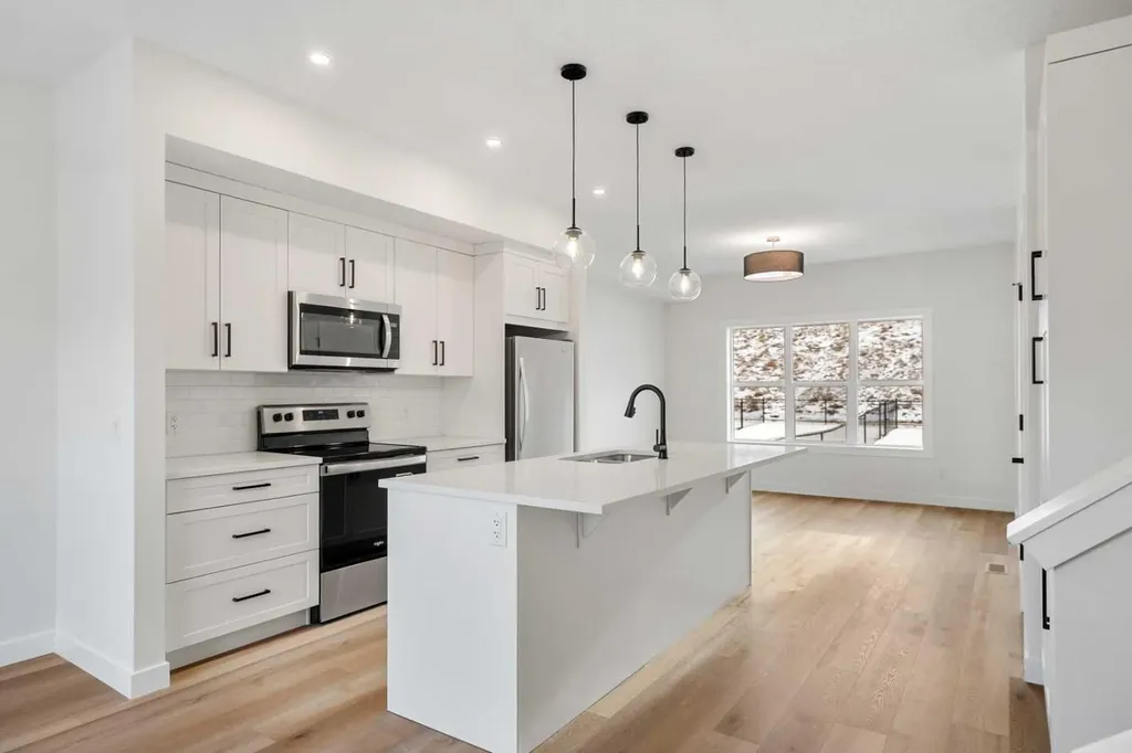 525 River Heights Drive Cochrane AB T4C 3E3