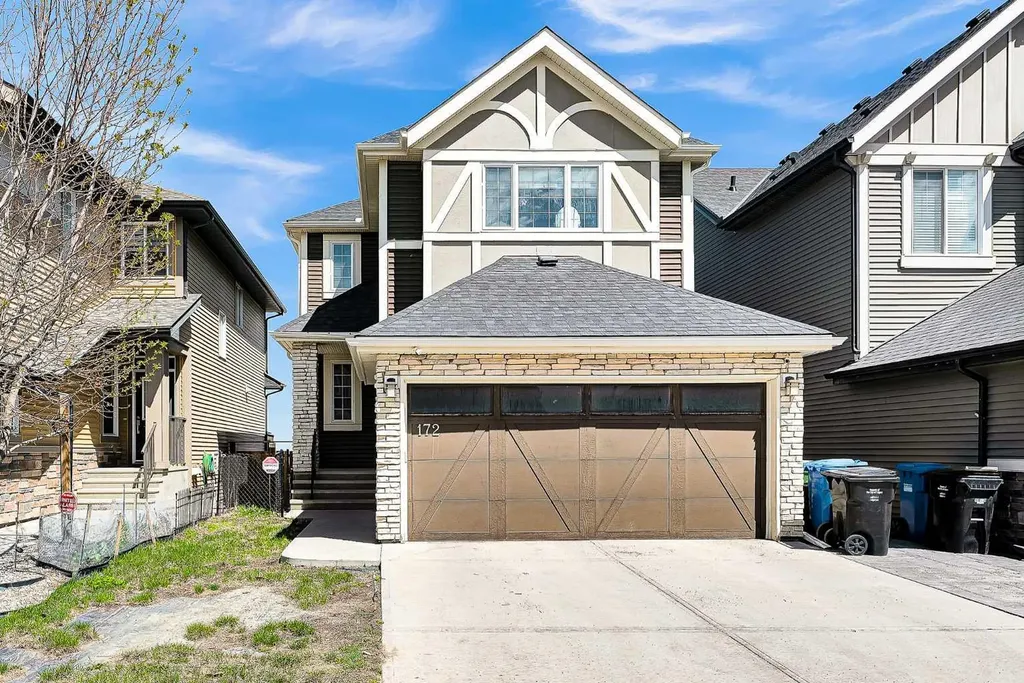 172 Sherwood Square NW Calgary AB T3R 0R8