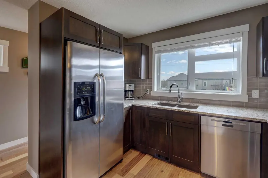 208 Covecreek Circle NE Calgary AB T3K 0W6