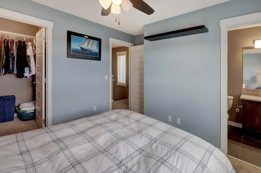 208 Covecreek Circle NE Calgary AB T3K 0W6