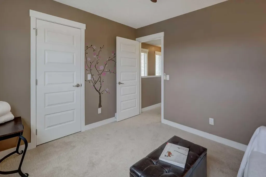 208 Covecreek Circle NE Calgary AB T3K 0W6