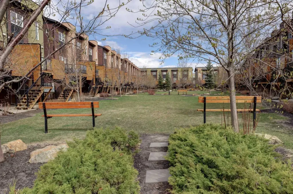 208 Covecreek Circle NE Calgary AB T3K 0W6
