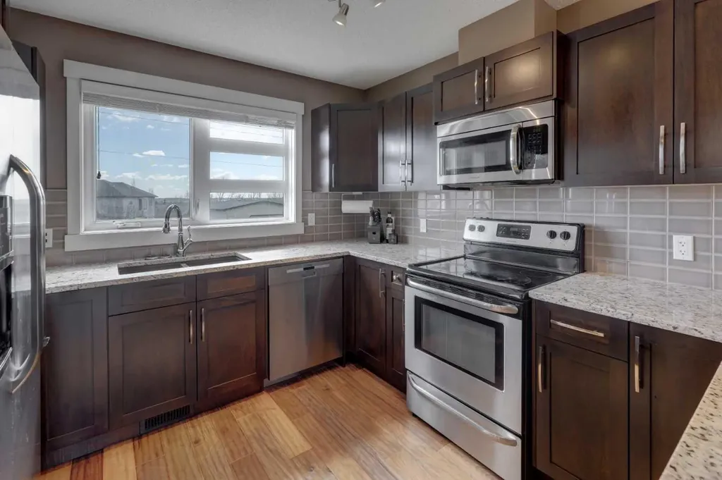 208 Covecreek Circle NE Calgary AB T3K 0W6