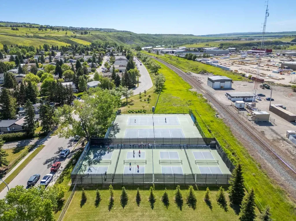 525 River Heights Drive Cochrane AB T4C 3E4