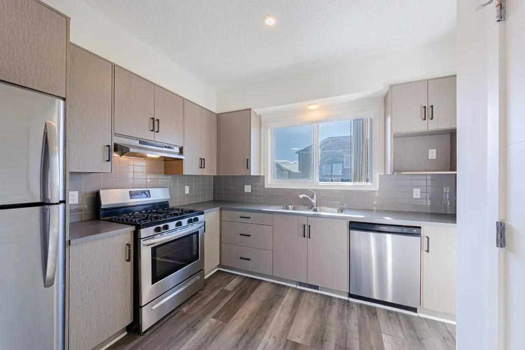83 Savanna Park NE Calgary AB T3J0Y8