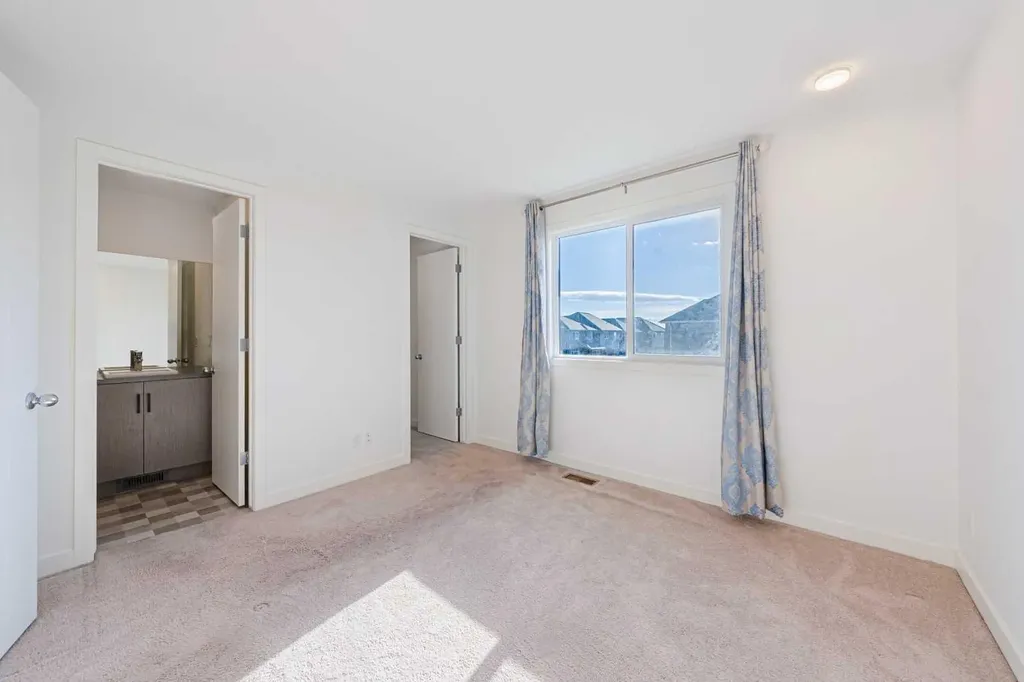 83 Savanna Park NE Calgary AB T3J0Y8