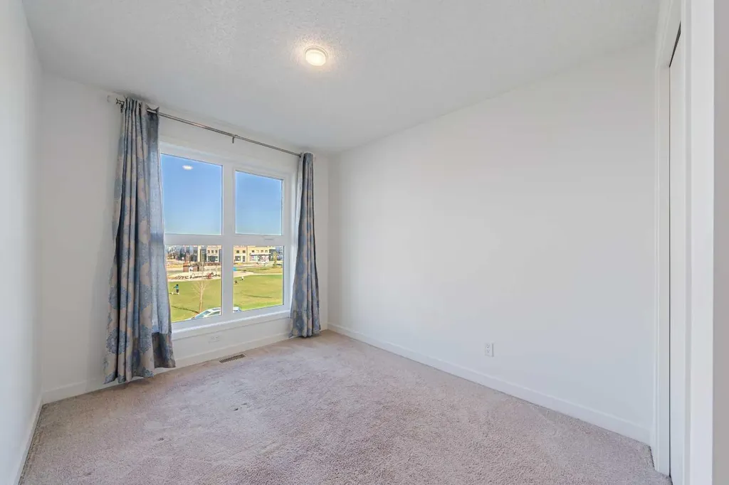 83 Savanna Park NE Calgary AB T3J0Y8