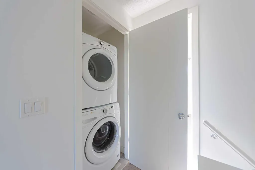 83 Savanna Park NE Calgary AB T3J0Y8