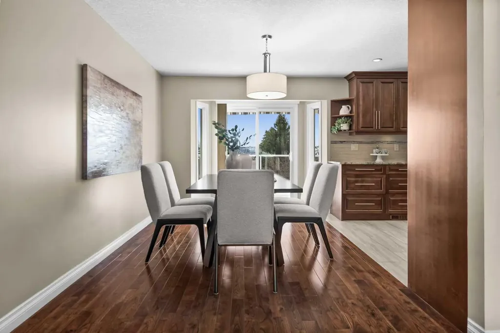 7715 67 Avenue NW Calgary AB T3B 4P2