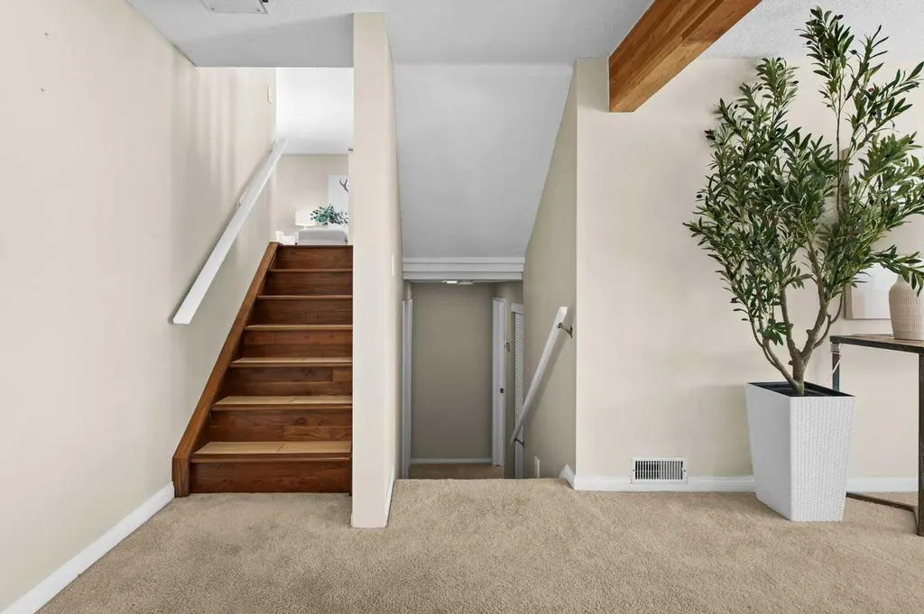 7715 67 Avenue NW Calgary AB T3B 4P2