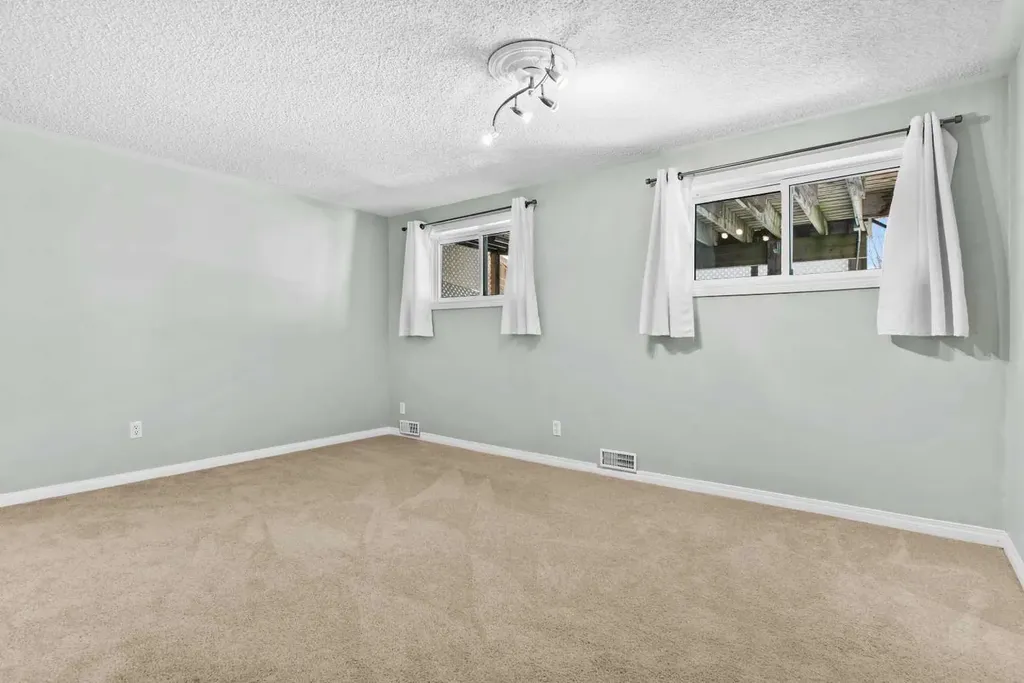 7715 67 Avenue NW Calgary AB T3B 4P2