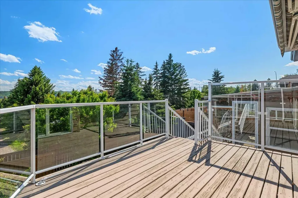 7715 67 Avenue NW Calgary AB T3B 4P2