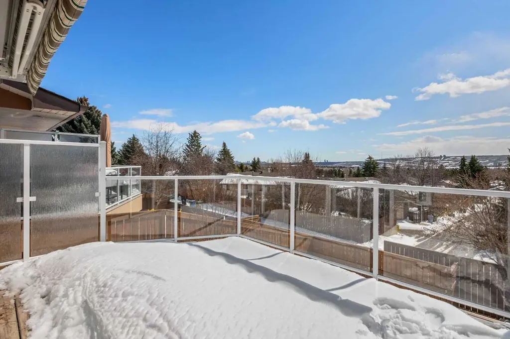 7715 67 Avenue NW Calgary AB T3B 4P2