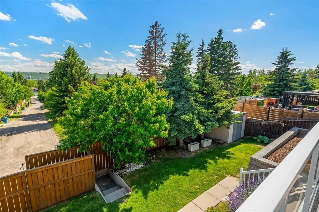 7715 67 Avenue NW Calgary AB T3B 4P2