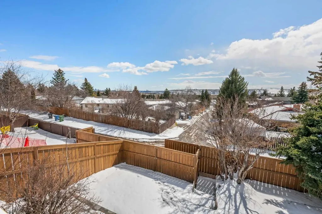 7715 67 Avenue NW Calgary AB T3B 4P2