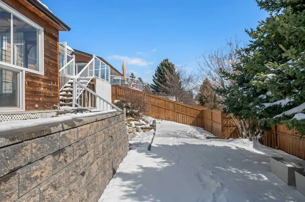 7715 67 Avenue NW Calgary AB T3B 4P2