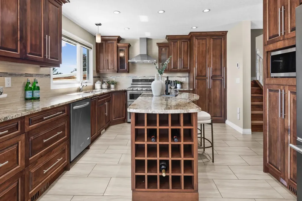 7715 67 Avenue NW Calgary AB T3B 4P2