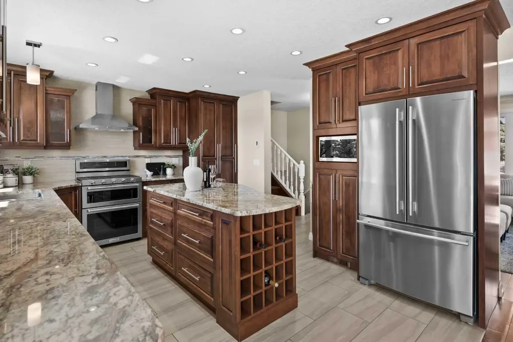 7715 67 Avenue NW Calgary AB T3B 4P2