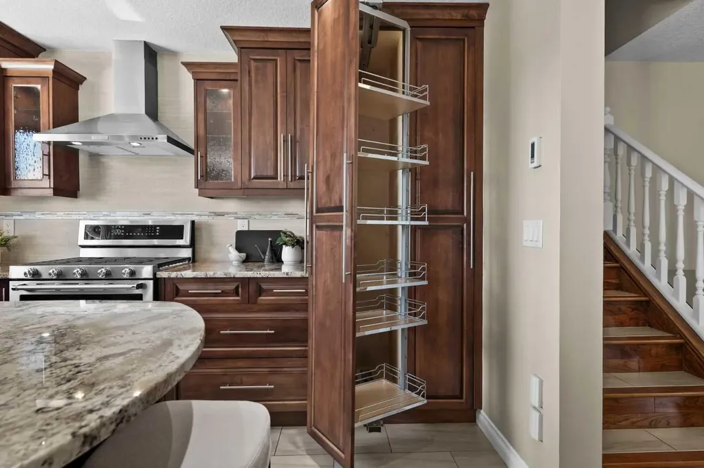 7715 67 Avenue NW Calgary AB T3B 4P2