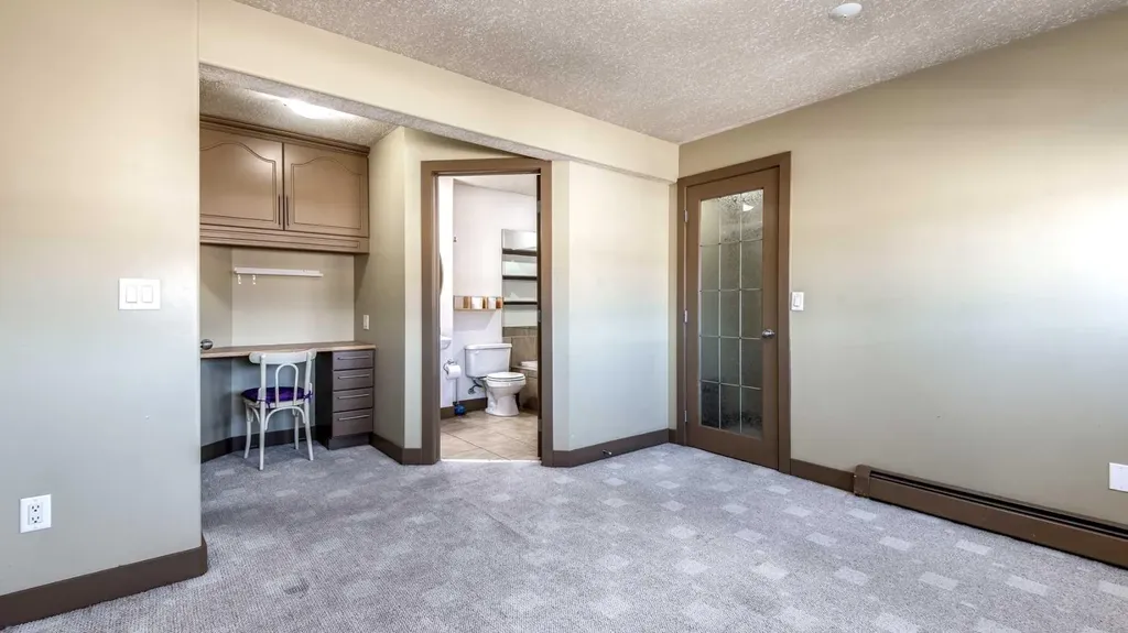 717 4a Street NE Calgary AB T2E 3W1