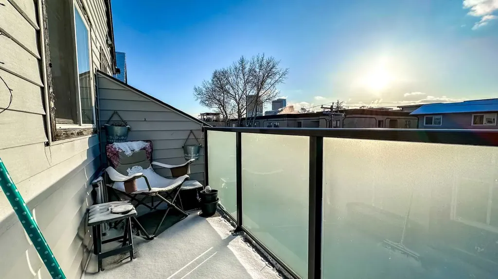 717 4a Street NE Calgary AB T2E 3W1