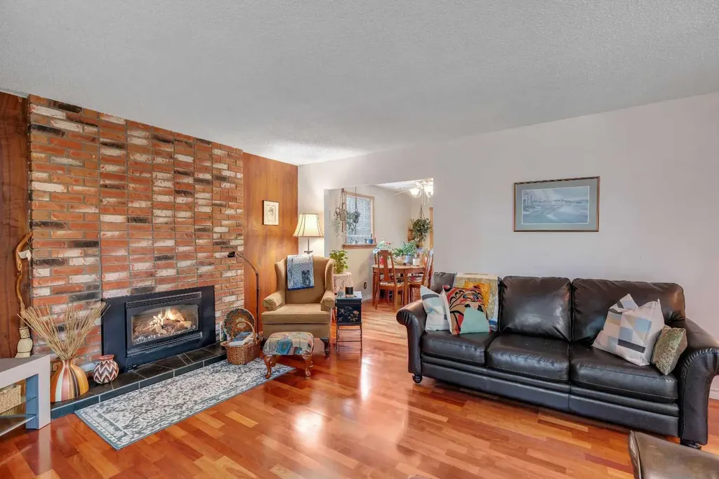 4623 31 Avenue NE Calgary AB T1Y 1G8