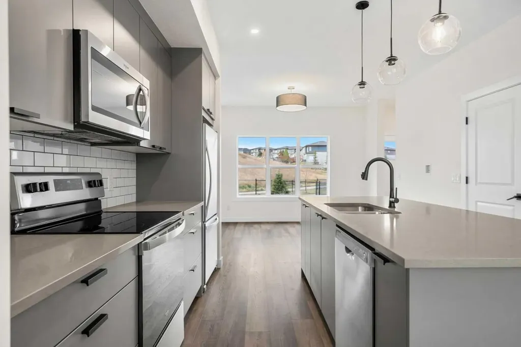 525 River Heights Drive Cochrane AB T4C 3E3