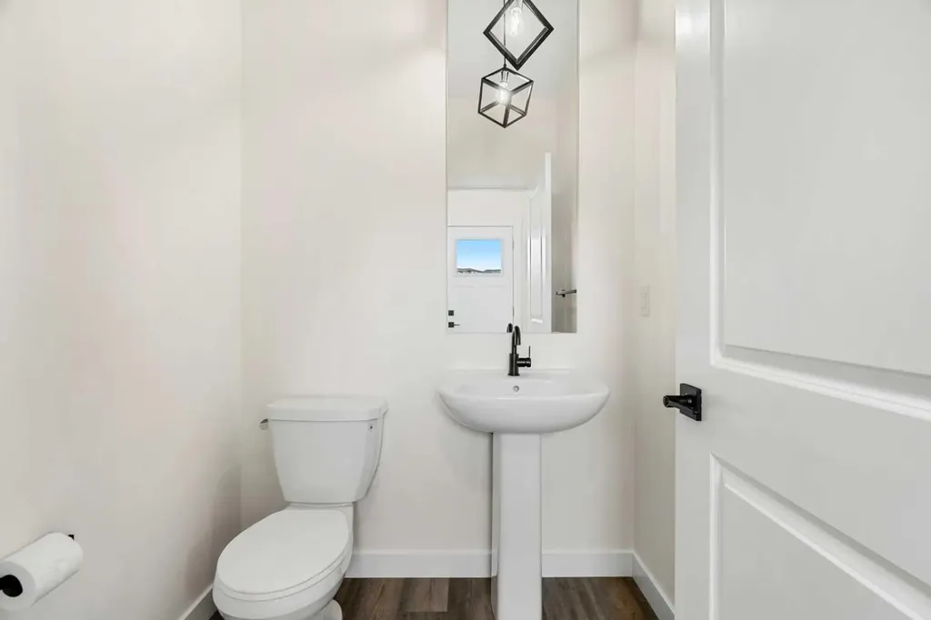 525 River Heights Drive Cochrane AB T4C 3E3