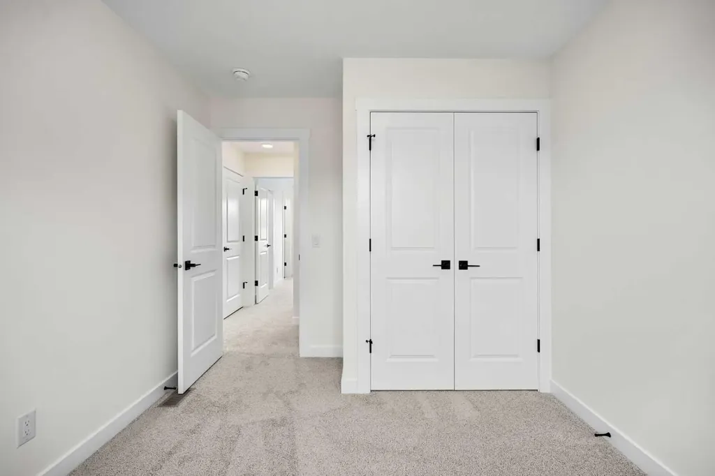 525 River Heights Drive Cochrane AB T4C 3E3