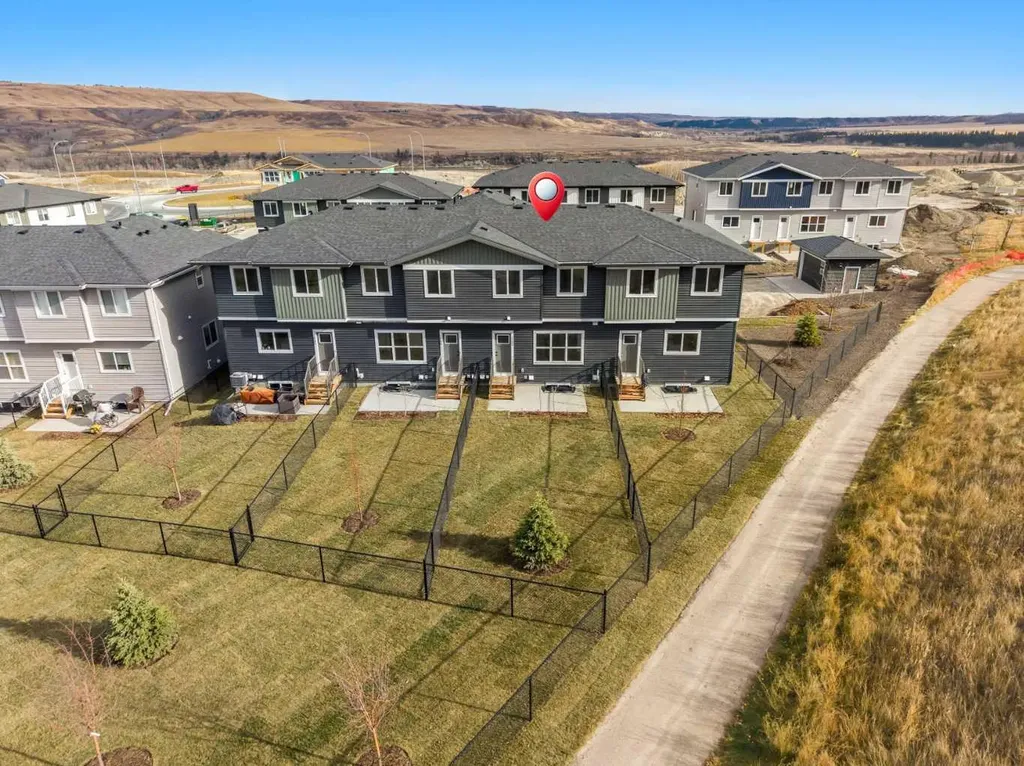 525 River Heights Drive Cochrane AB T4C 3E3
