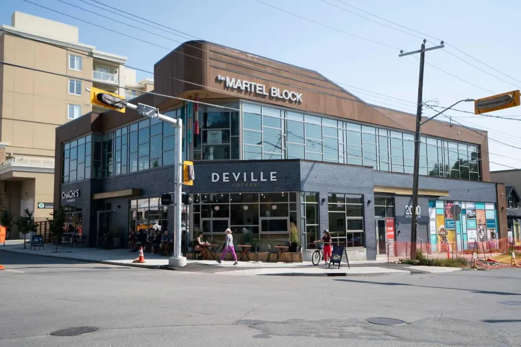 2233 34 Avenue SW Calgary AB T2T 6N2