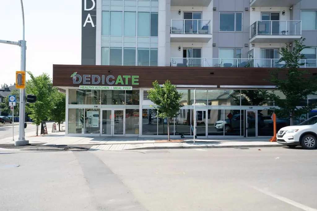 2233 34 Avenue SW Calgary AB T2T 6N2
