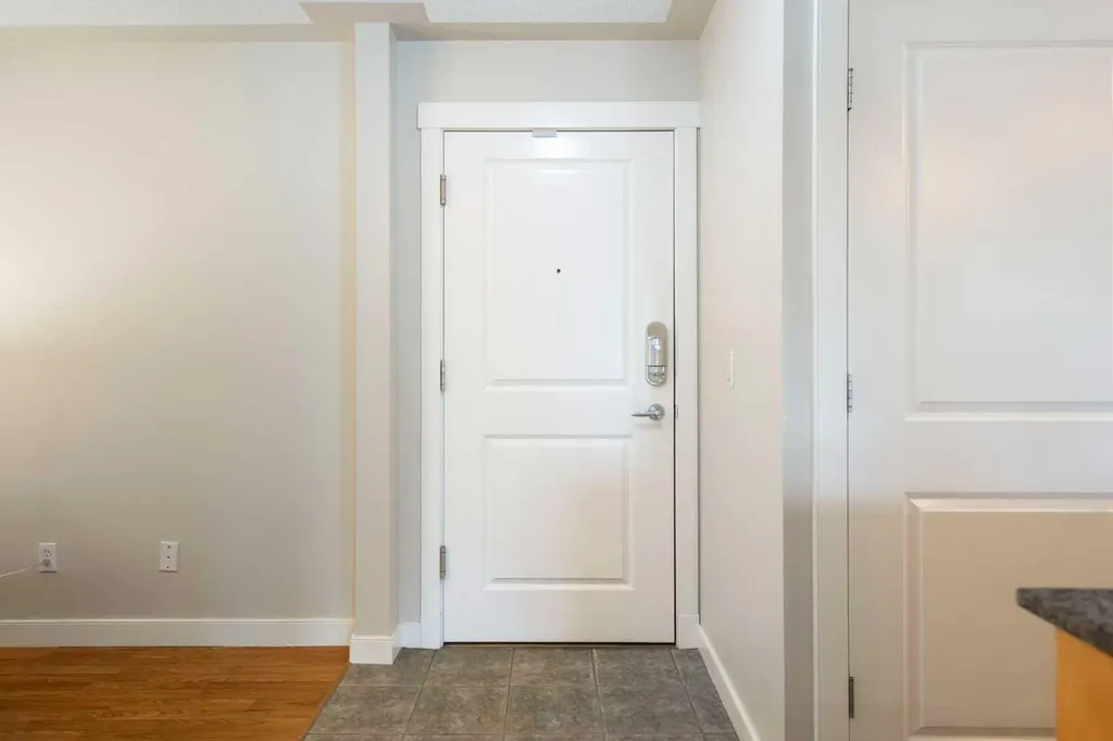 2233 34 Avenue SW Calgary AB T2T 6N2