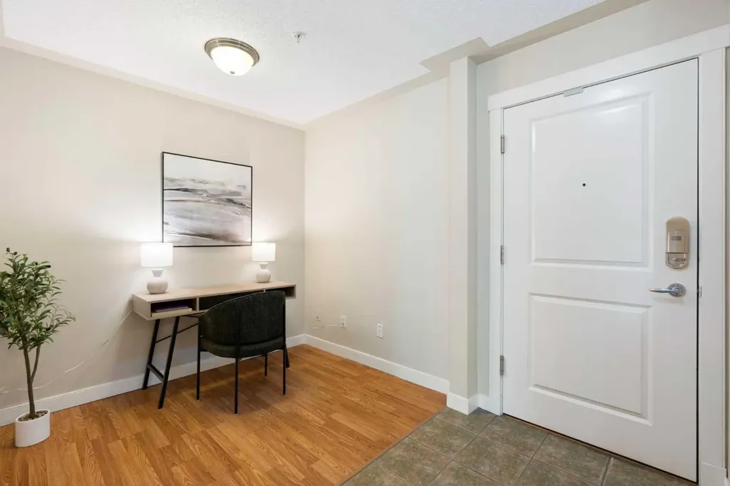 2233 34 Avenue SW Calgary AB T2T 6N2