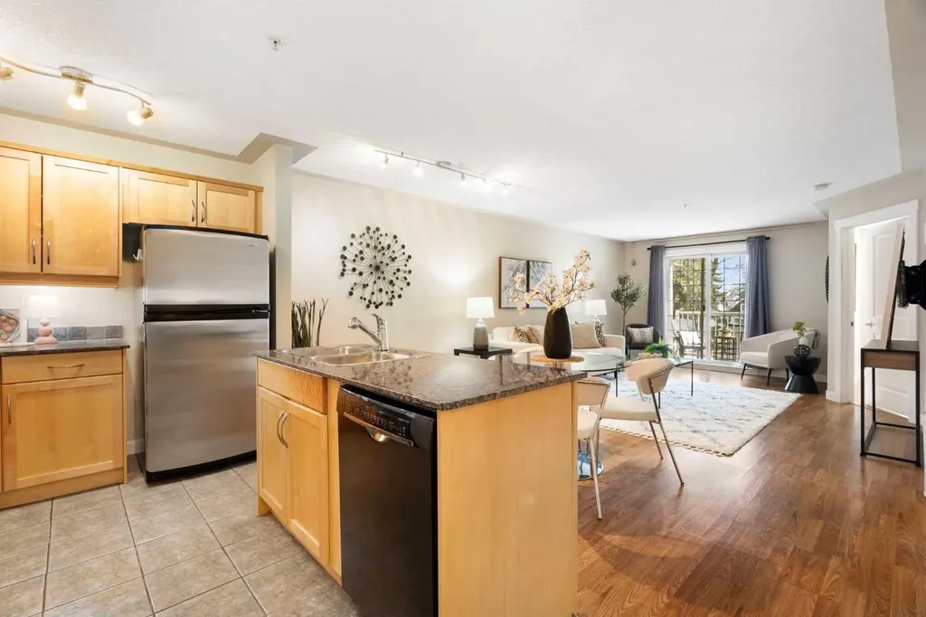 2233 34 Avenue SW Calgary AB T2T 6N2